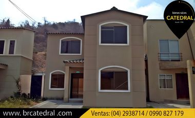 Villa Casa Edificio de venta en La Joya - Etapa Esmeraldas – código:20155