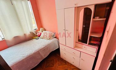 Venta De Casa En Av Santa Cerca De Upn Con Local Comercial Y Departamento