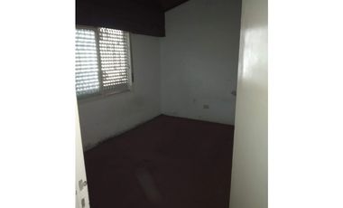 Casa + depto a metros de Av. Alvear.