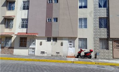 Venta de Casa con amplias habitaciones en Quitumbe/ SPV