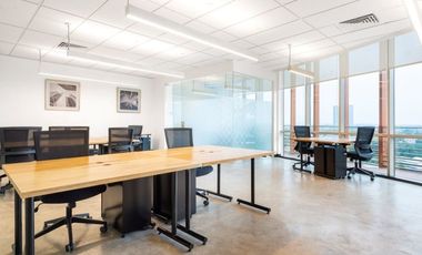 Find office space in Regus South Quarter for 5 persons with everything taken care of