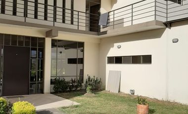 casa campestre en venta en la mesa. Cod V3637