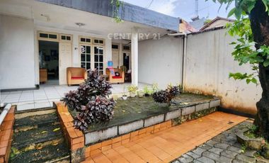 Dijual Rumah Radio Dalam Lokasi Strategis Cocok dibangun Kost #275839