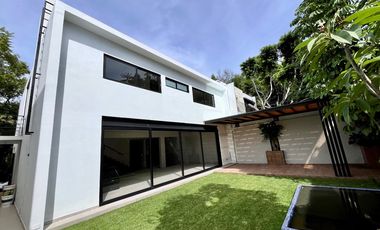 Casa en Fraccionamiento en Rancho Cortes Cuernavaca - ROQ-1175-Fr