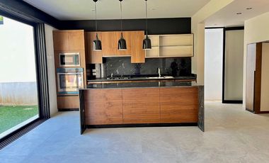 Casa en Fraccionamiento en Rancho Cortes Cuernavaca - ROQ-1175-Fr