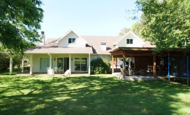Hermosa Casa de veraneo,   Bahía Coique, Lago Ranco