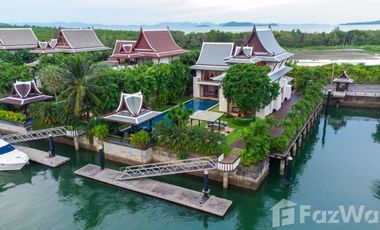 6 Bedrooms Sea View Villa at Royal Phuket Marina