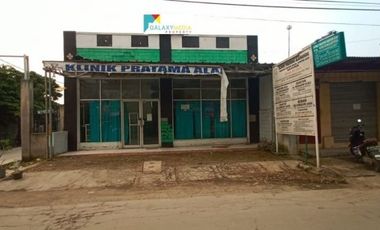 Jual klinik kesehatan 1 1/2 lantai pinggir jln utama Taman Alamanda