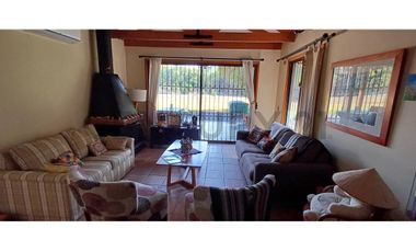 Parcela en Batuco con Casa Estilo Chilena 4D y 3B