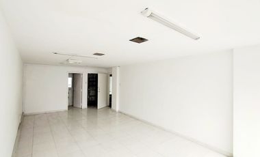 oficina en arriendo en la veracruz. Cod A4220205