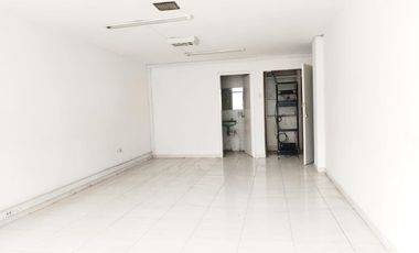oficina en arriendo en la veracruz. Cod A4220205