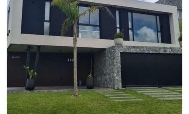 CASA EN VENTA COSTA ESMERALDA - DEPORTIVO 292 MINIMALISTA MODERNA