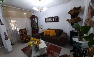Se vende casa de dos pisos más terraza Barrio Sembrador Palmira Valle