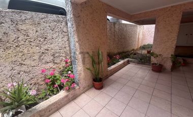 Se arrienda amplio Dpto. 1 D Jardines del sur amoblado