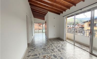 Apartamento en Venta en Belén Santa Clara, Medellín