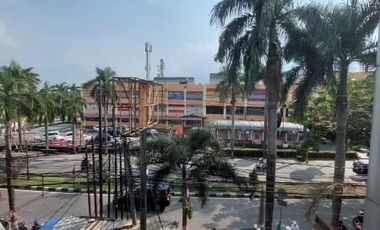 Ruko 3 lantai siap pakai di depan mall cinere