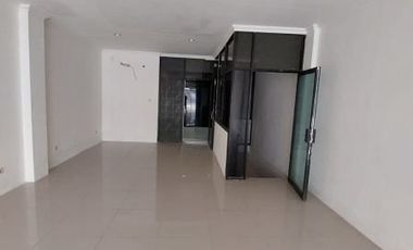 Ruko 3 lantai siap pakai di depan mall cinere