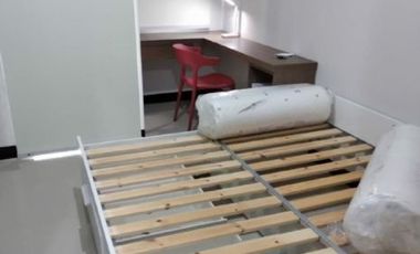 Apt. Amega Crown Furnish Type studio Hadap kolam renang/Utara