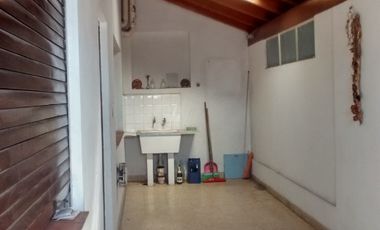 Casa para 2 Familias en venta en Lanus Oeste