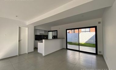 DUPLEX | 3 dormitorios | C/cochera | Miradores de Manantiales II