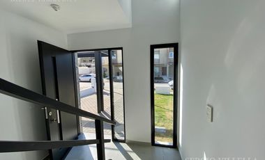 DUPLEX | 3 dormitorios | C/cochera | Miradores de Manantiales II