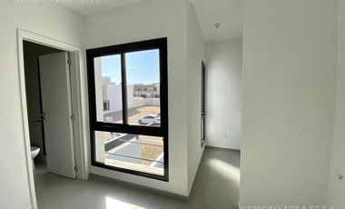 DUPLEX | 3 dormitorios | C/cochera | Miradores de Manantiales II