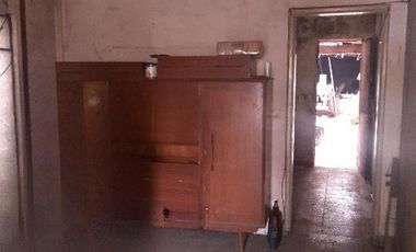 PALOMAR - VENTA DE CASA A RECICLAR SOBRE LOTE DE 10X 44