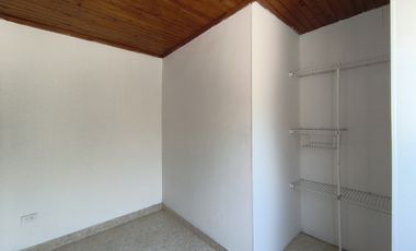 apartamento en venta en prados del este. Cod V28624