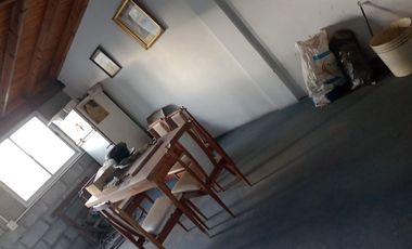 Venta Edificio comercial, 2 locales, cancha pádel, departamento