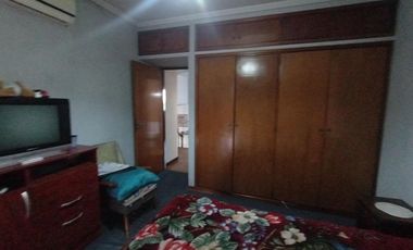 Venta Edificio comercial, 2 locales, cancha pádel, departamento