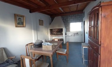 Venta Edificio comercial, 2 locales, cancha pádel, departamento