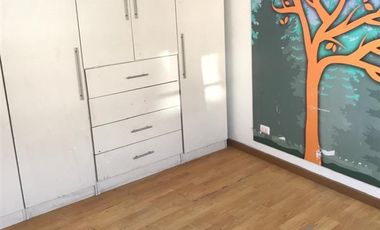Casa en venta de tres pisos en pleno centro de Iquique 222m2