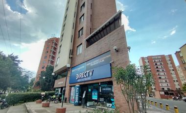 Alto Retorno y Valorización: Local Comercial Listo para Generar Renta en Avenida Principal del Sur 1 piso con Mezanine. Cod A12312