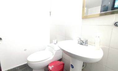 Alto Retorno y Valorización: Local Comercial Listo para Generar Renta en Avenida Principal del Sur 1 piso con Mezanine. Cod A12312