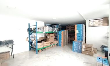 Alto Retorno y Valorización: Local Comercial Listo para Generar Renta en Avenida Principal del Sur 1 piso con Mezanine. Cod A12312