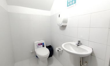 Alto Retorno y Valorización: Local Comercial Listo para Generar Renta en Avenida Principal del Sur 1 piso con Mezanine. Cod A12312