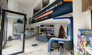 Alto Retorno y Valorización: Local Comercial Listo para Generar Renta en Avenida Principal del Sur 1 piso con Mezanine. Cod A12312