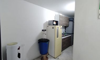 Alto Retorno y Valorización: Local Comercial Listo para Generar Renta en Avenida Principal del Sur 1 piso con Mezanine. Cod A12312