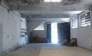 Galpón 310m2 En 1 Planta Fza. Motriz: T2, Zonif: R2b2 - Mataderos