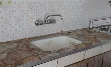 casa reciclada de 3 ambientes con cochera OPORTUNIDAD