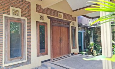 Rumah Asri Nuansa Jawa di Padukuhan Lojajar Jogja
