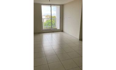 ALQUILER APARTAMENTO LAS ACACIAS