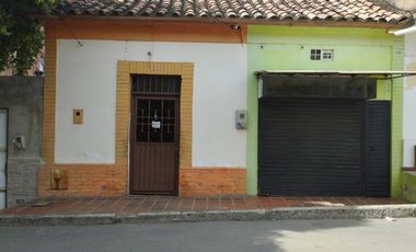 casa-local en venta en la cabrera. Cod V2519