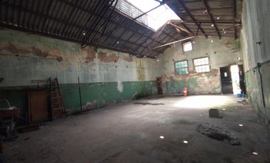 GALPON EN ALQUILER, 100 M2 POR PASILLO FONDO