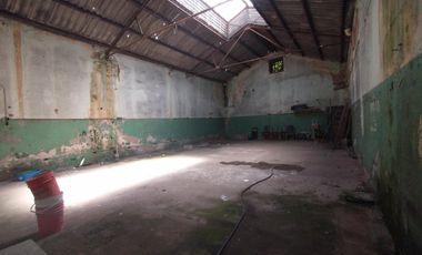 GALPON EN ALQUILER, 100 M2 POR PASILLO FONDO