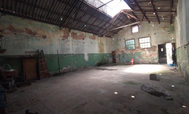 GALPON EN ALQUILER, 100 M2 POR PASILLO FONDO