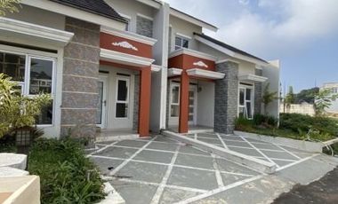 Rumah Villa di Puncak Cipanas Cianjur Spek Mewah Harga Murah Cocok utk Investasi