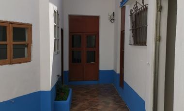 Casa adecuada para oficina en el centro de Veracruz 4 privados y area de trabajo