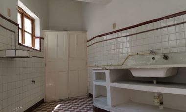 Casa adecuada para oficina en el centro de Veracruz 4 privados y area de trabajo