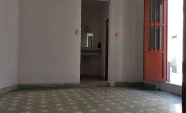 Casa adecuada para oficina en el centro de Veracruz 4 privados y area de trabajo